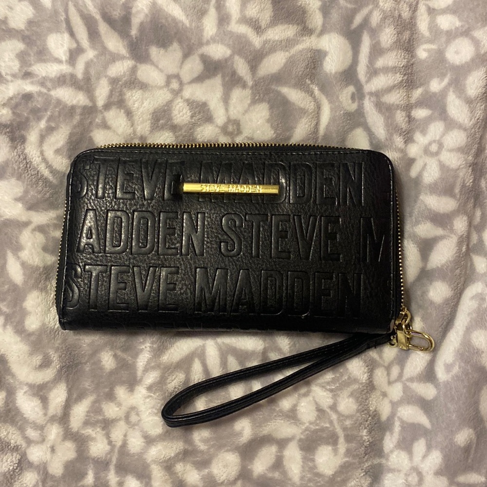 Steve Madden wallet